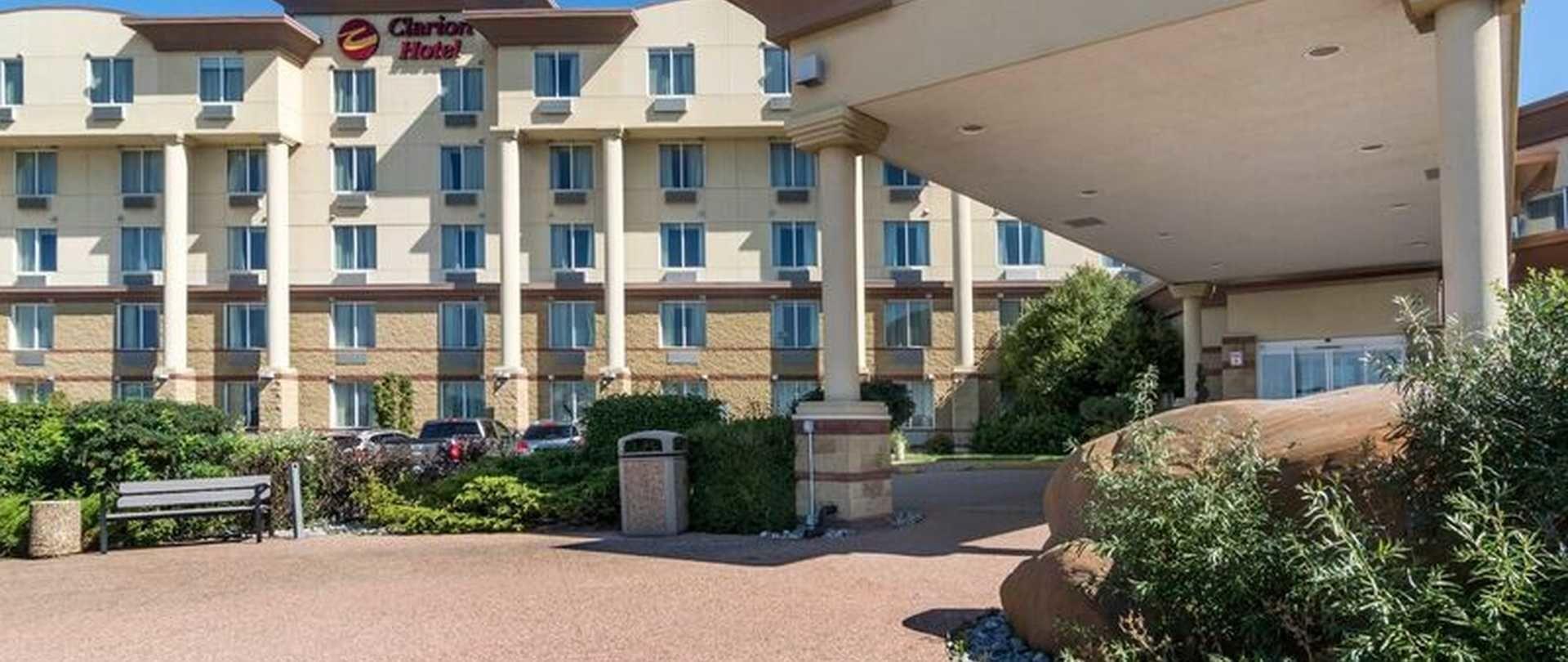Clarion Hotel & Conference Centre Шервуд-Парк Экстерьер фото